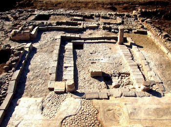 Fig. 4. Magdala's synagogue, 1stcentury CE, looking West. Photograph by the Magdala Center, 2009. Courtesy Marcela Zapata-Meza.